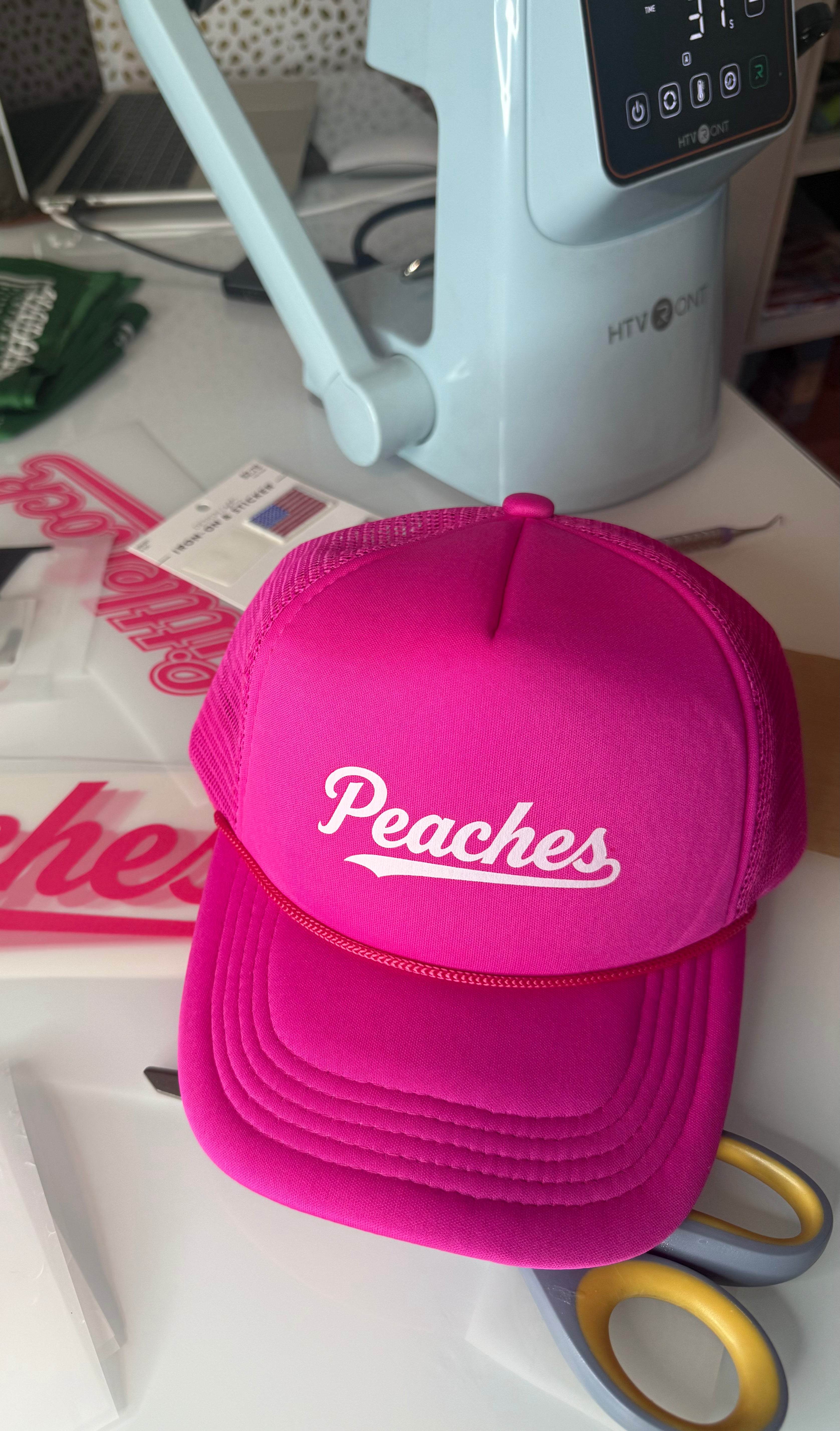 Peaches hat